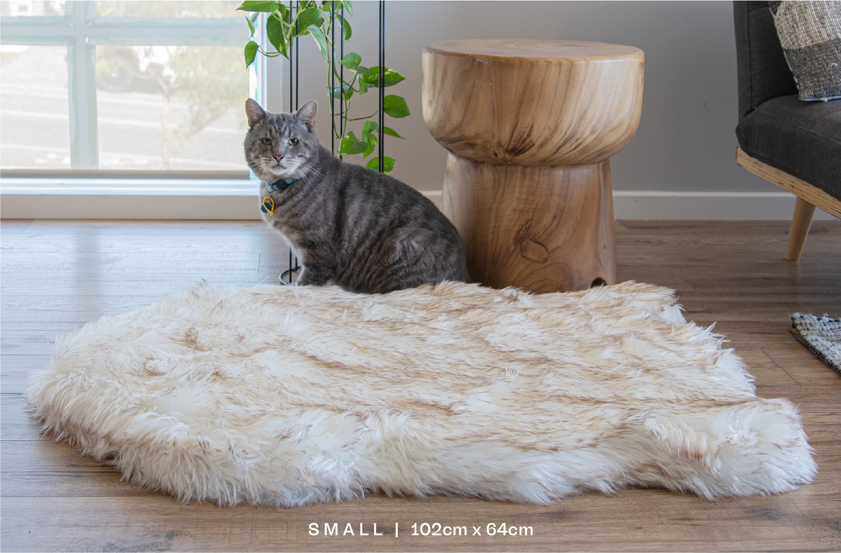 Luxury Memory Foam Dog Bed - Faux Fur Nordic Rug Style