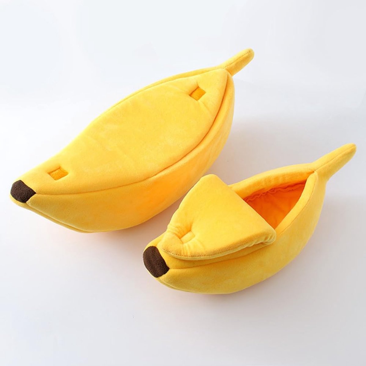 Banana-shaped pet bed - Creative dog and cat kennel - Warm and soft plush puppy mat - Cute fruit design for cats, kittens, and dogs - Available in various sizes (L)