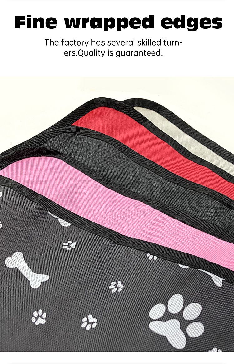 PetBlackPawPrintCarMat